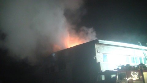 Постраждалі отруїлися чадним газом і отримали сильні опіки дихальних шляхів. Фото: kharkiv.dsns.gov.ua