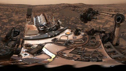 NASA показало 360-градусную панораму катаклизма на Марсе