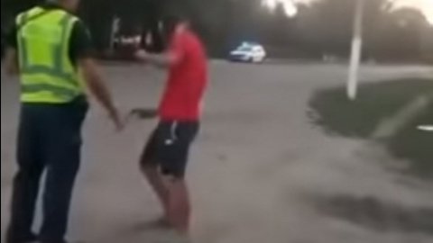 В Одесской области полицейские побили мужчину и очевидца конфликта