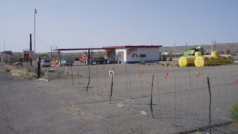 Місто розташоване в трьох годинах їзди на північний схід від Солт-Лейк-Сіті.