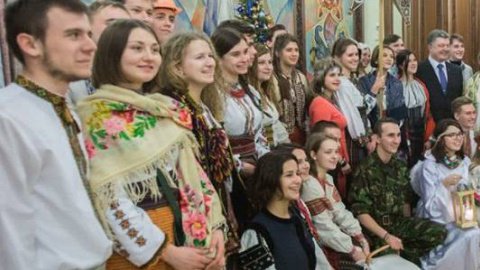 Фото дня: Волонтер і Воїн АТО - нові герої Вертепу