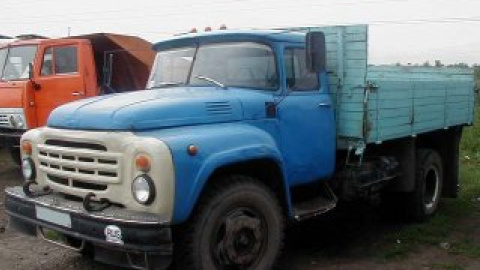У Криму п'яний чоловік викрав самоскид, щоб з'їздити по хліб