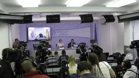 23.06.17 11:00 Прес-конференція Світлани Крюкової та адвокатів Ігоря Гужви про тиск влади на видання "Страна.ua"