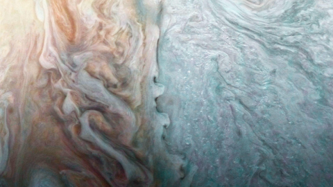 Конкретное место, которое должен был снять Juno, выбирали голосованием. Фото: MSSS / SwRI / JPL-Caltech / NASA