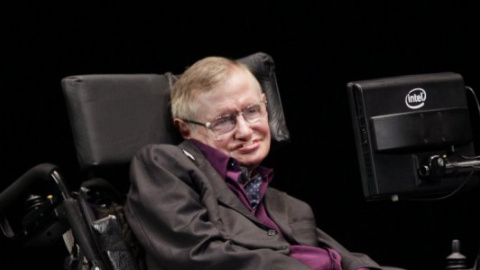 ​Хокинг призвал человечество не связываться с инопланетянами