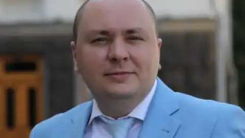 Банкова приховує декларації свого керівника, його заступника і навіть "головного борця з корупцією"! Навіщо?