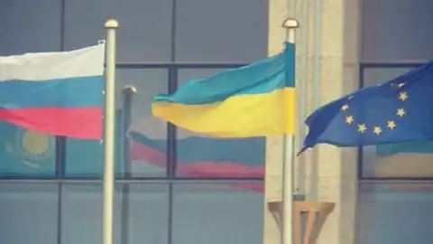 Тихе болото Мінська. Прохолодна зустріч Порошенка й Путіна