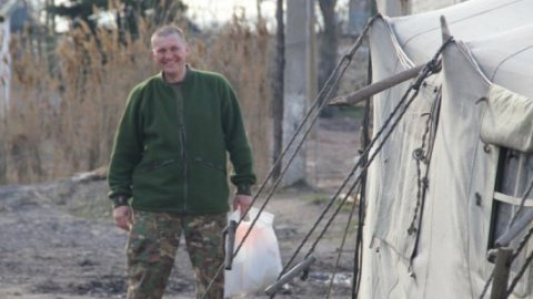 Бійці АТО показали свою лазню