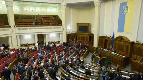Рада повторно отказалась рассматривать законопроект Порошенко о Антикоррупционном суде