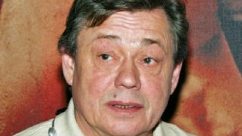 8 грудня Караченцов був терміново госпіталізований.