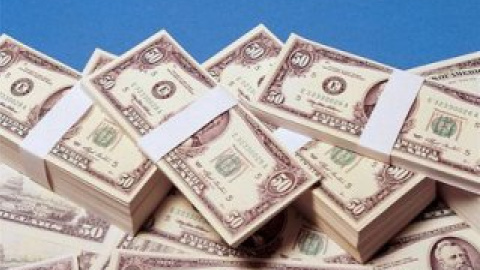 Зараз секретна служба намагається з'ясувати, звідки взялися ці гроші.