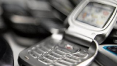 Влада не дозволила блокувати зв'язок у церкві.