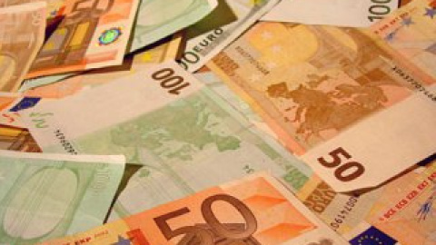Після перерахувань із урахуванням всіх коефіцієнтів і відсотків, за 50 років сума вкладу повинна становити 400 тисяч євро.