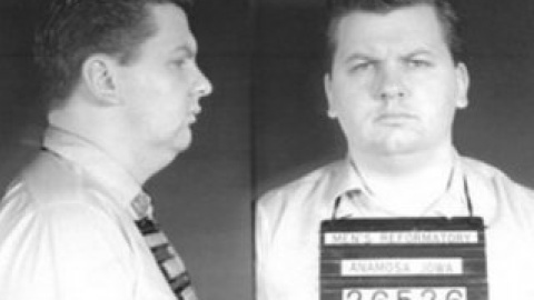 Злочинця було спіймано ще в 70-х роках, на його рахунку понад тридцять вбивств молодих людей.