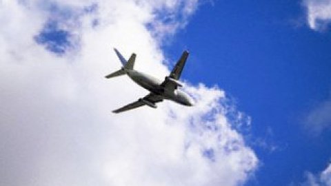 Літак був на висоті 8 тисяч метрів.