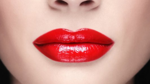 ​#RedMyLips: украинки устроили "шторм" в соцсетях против насилия