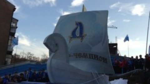 Композиция создана на средства меценатов.