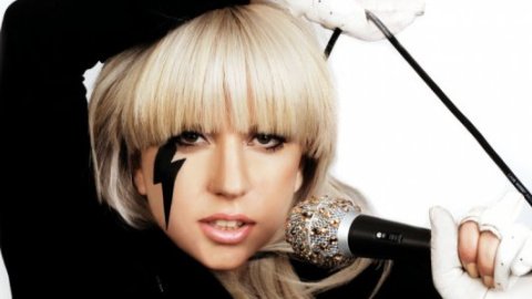 Леди Гага сыграет главную роль в пятом сезоне "Американской истории ужасов"