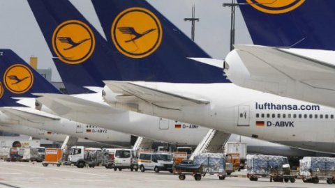 Пилоты Lufthansa проведут еще одну забастовку 4 декабря