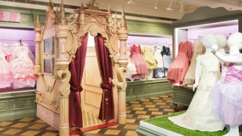 ​В лондонском универмаге Harrods продается детский домик по цене добротной "двушки" в Киеве