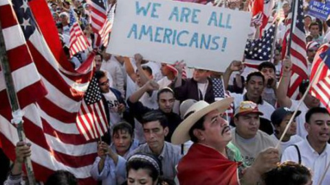 ​В США 17 штатов подали иск к Обаме из-за "амнистии" для нелегальных иммигрантов