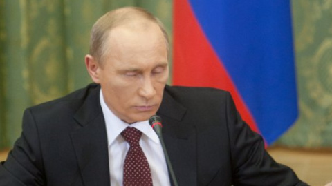 ​Российским чиновникам на Новый год подарили книгу "пророчеств" Путина