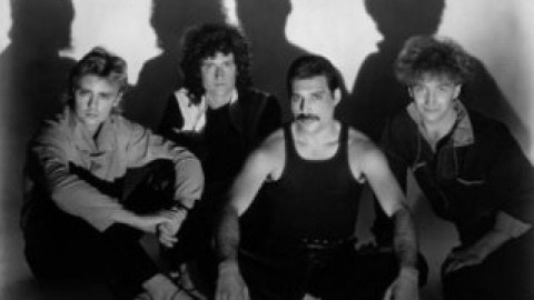 Queen – "Міжнародна суперзірка" MTV EMA 2011!