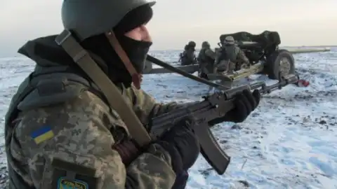 Украинские артиллеристы