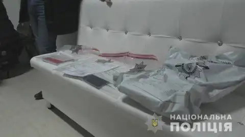 Підробка довідок про відсутність коронавірусу. Фото: Нацполіція