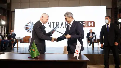 Igor Terekhov and Okan Bas signed a memorandum of cooperation with Karsan. Photos from the event