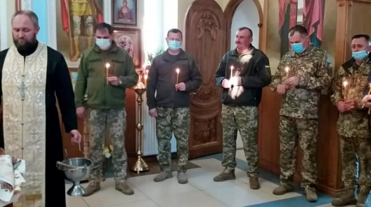 Празднование Пасхи в зоне ООС. Фото: Facebook/Операція об'єднаних сил Празднование Пасхи в зоне ООС. Фото: Facebook/Операція об'єднаних сил