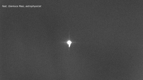 Ракета Long March 5B с телескопа - снимок от 8 мая. Фото: virtualtelescope.eu