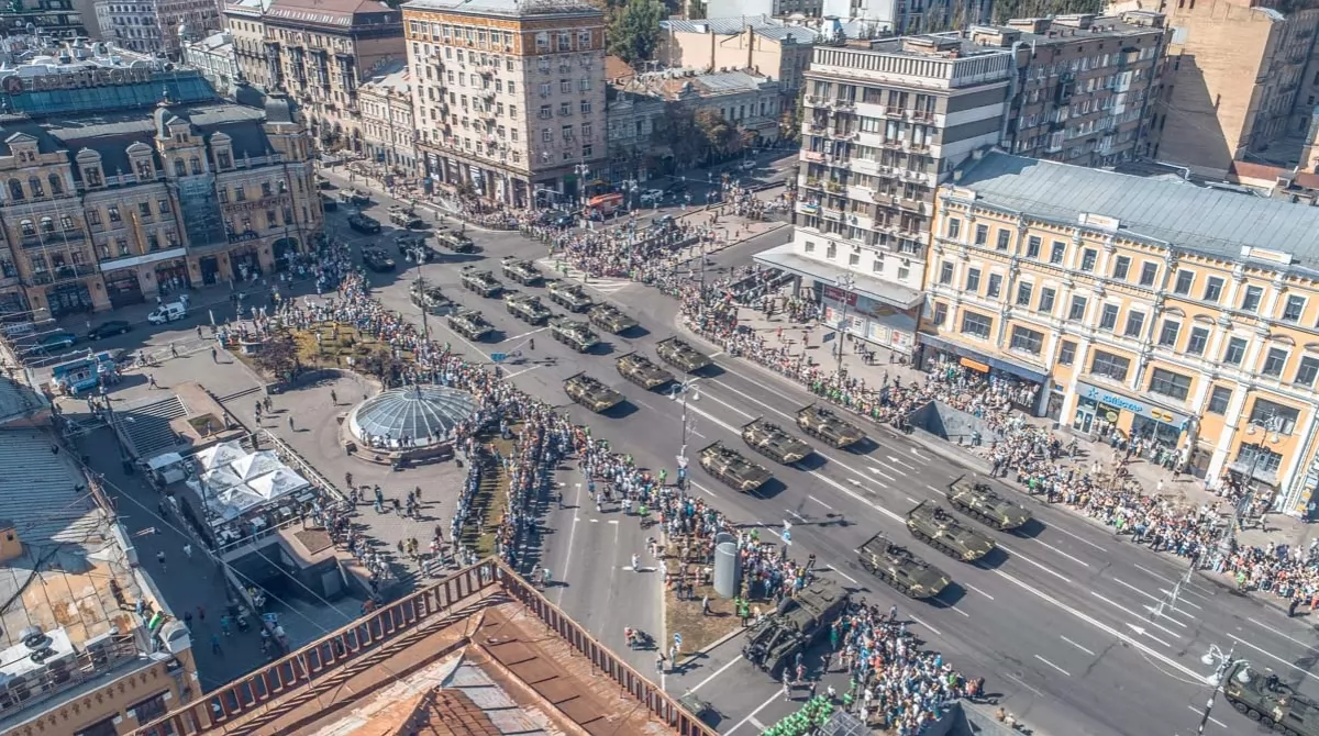 На параде собрались тысячи людей со всей Украины. Фото: Информатор