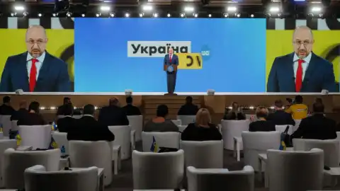 Прем’єр-міністр України Денис Шмигаль. Фото: kmu.gov.ua