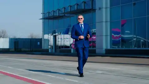 Глава совета директоров аэропорта “Киев” Денис Костржевский. Фото: пресс-служба аэропорта