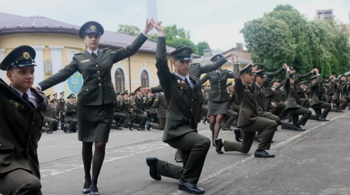 Торжества по окончании лицея Киевского военного лицея имени Ивана Богуна. Фото: Армияинформ