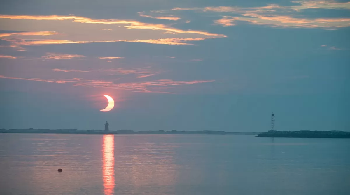Последний раз такое затмение можно было наблюдать 55 лет назад. Фото: twitter.com/ImpactoNoticia7