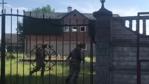 У Львівській області священник торгував зброєю і зберігав її у церкві