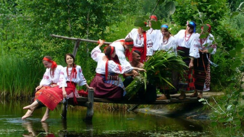 Вихідні на Трійцю. Фото: green-tour