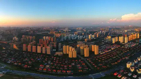 Недвижимость, Жилье, строительство в Китае. Фото: Синьхуа.