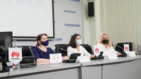"Цифрова інклюзія:  Створено перший у світі yкраїномовний додаток Digital Inclusion  для безбар’єрного спілкування всіх"