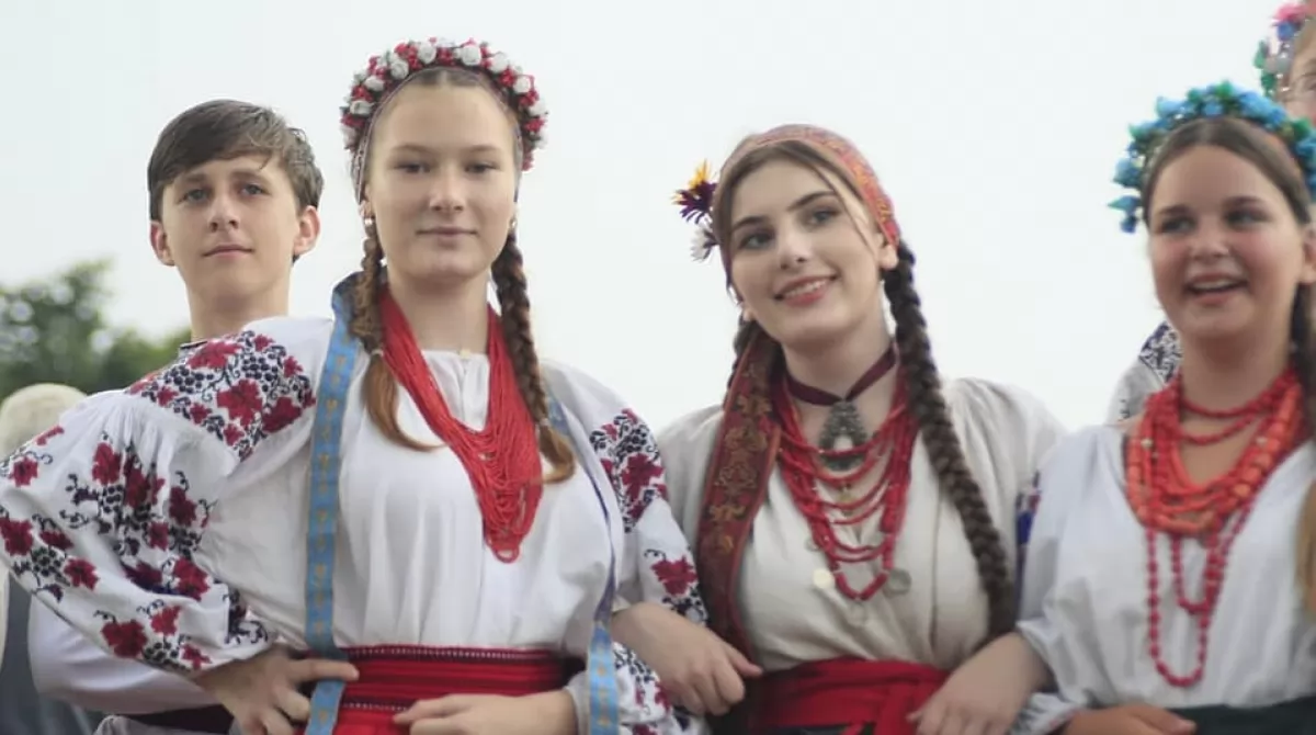 Празднование Ивана Купала. Фото: Национальный музей народной архитектуры и быта Украины Празднование Ивана Купала. Фото: Национальный музей народной архитектуры и быта Украины