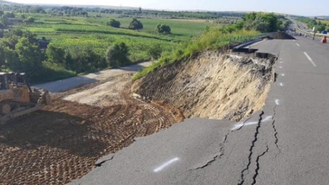 Зсув. Фото: Служба автодоріг в Одеській області