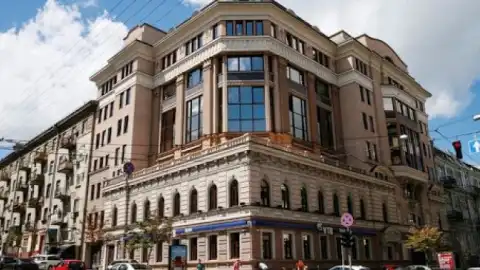 Главный офис ВТБ Банка в Киеве