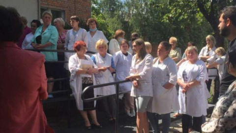 У Львівській області медики оголосили голодування через заборгованість із зарплати. Грошей їм не платили з квітня