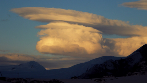 Небо над Антарктикой. Фото: facebook.com/AntarcticCenter
