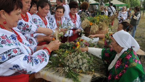 Маковій в Україні