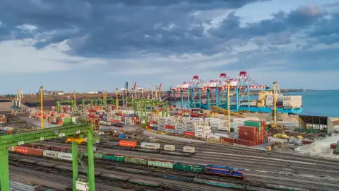 Turkish container line Akkon Lines enters the DP World TIS Pivdennyi terminal