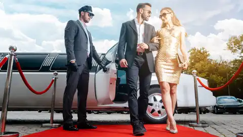 Moneyveo розігрує лакшері-вікенд Красави у Києві