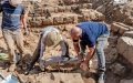 Archaeologists. Photo by Xinhua. 
